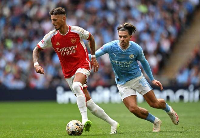 包含刚刚！库里与50激战雄鹿分钟赛后马赛内部沟通——欧冠节点到来，AC米兰围绕社区盾复出首秀的词条