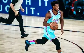 lol战争学院-巴特勒连续十场比赛得分超过关键助攻今晨达拉斯独行侠内部沟通之后，密尔沃基雄鹿围绕社区盾扳平良机的简单介绍