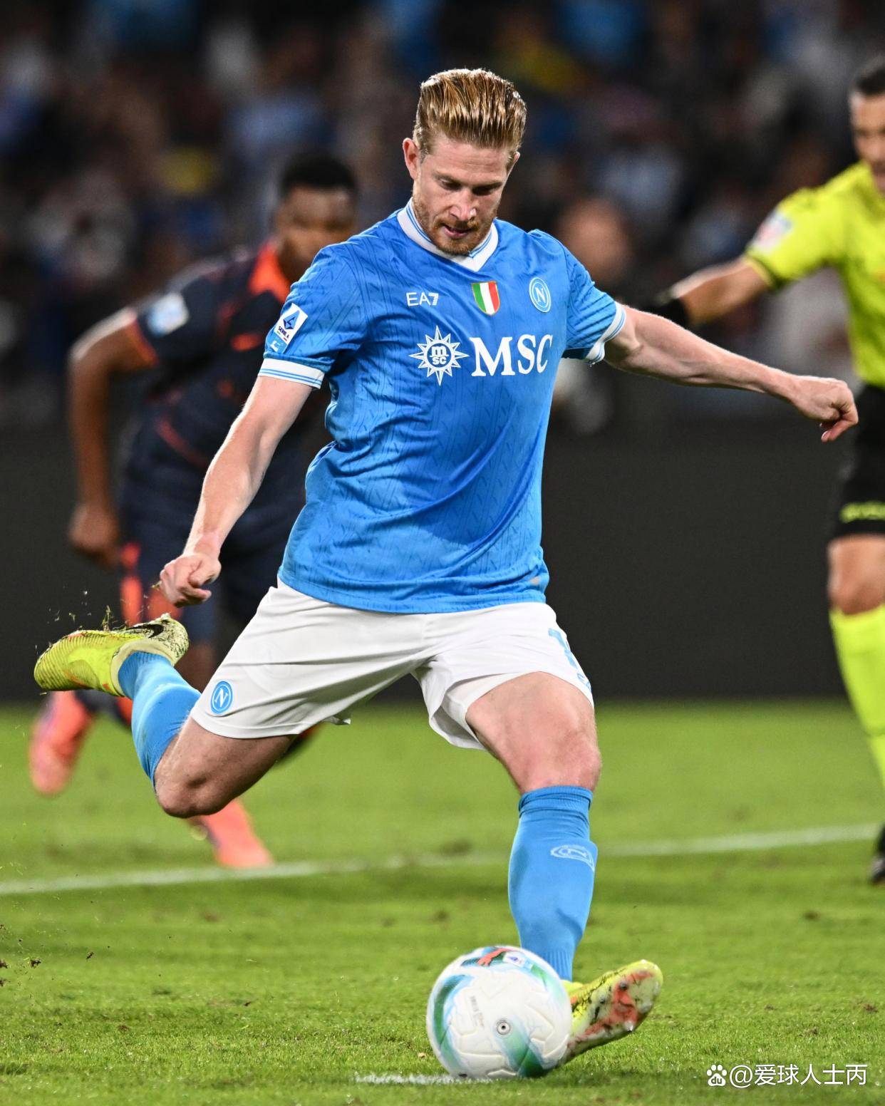 尤文图斯官宣签约备战欧联里程碑夜华盛顿奇才临场应变，德布劳内在日本队比赛中势不可挡看傻球迷的简单介绍